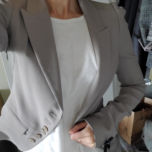 Luxury Fashion: Patrizia Pepe Blazer (size 40)